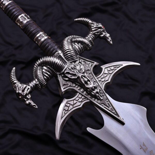 Frostmourne Sword – World of Warcraft Replica (43")